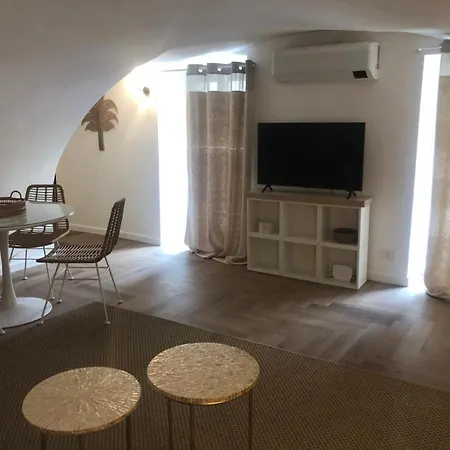 Casa Le Palme דירה *